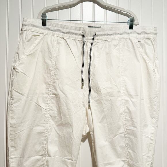 Torrid White Pull On Cotton Pants Straight Leg Crop Plus Size 3X - Picture 3 of 7